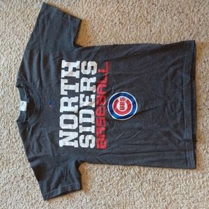 Like new Cubs tshirt